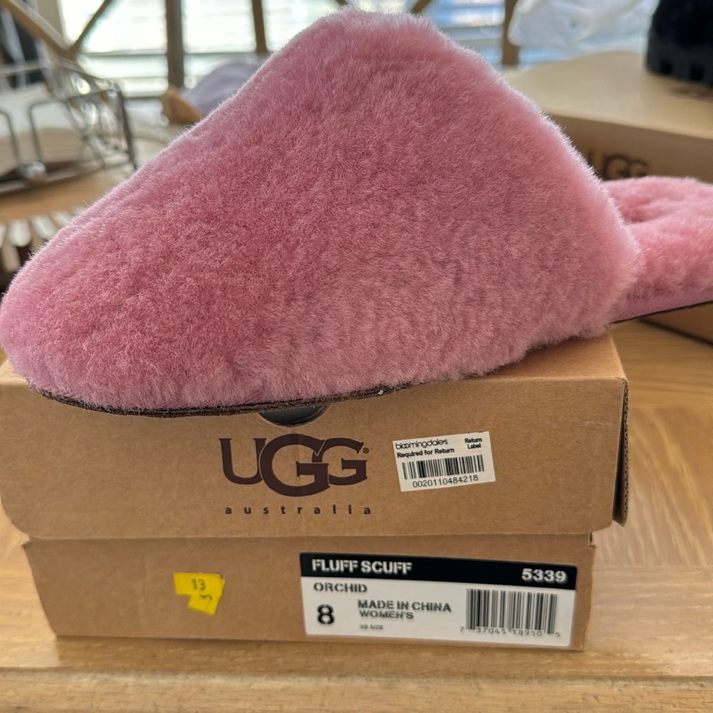 Ugg Slipper size 8